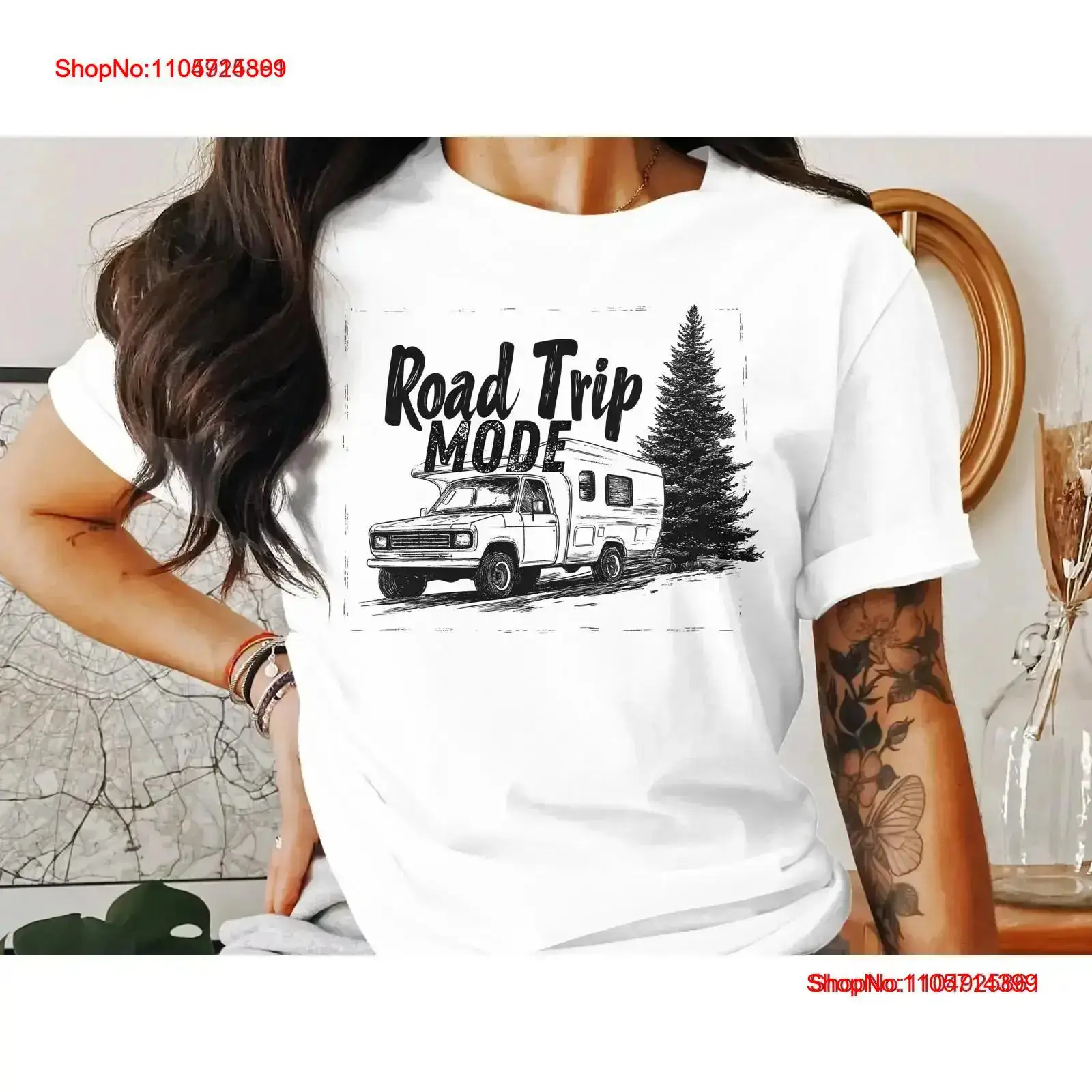 Outdoor Adventure Enthusiast - ロードトリップモードTシャツ キャンプ RVライフ アドベンチャー 自然愛好家 旅行愛好家