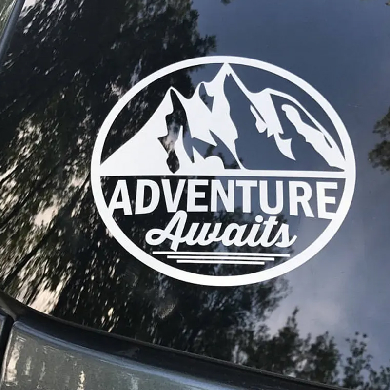 冒険が待っています マウンテンキャンピングカー 車のステッカ - Outdoor Adventure Words のレビューと価格